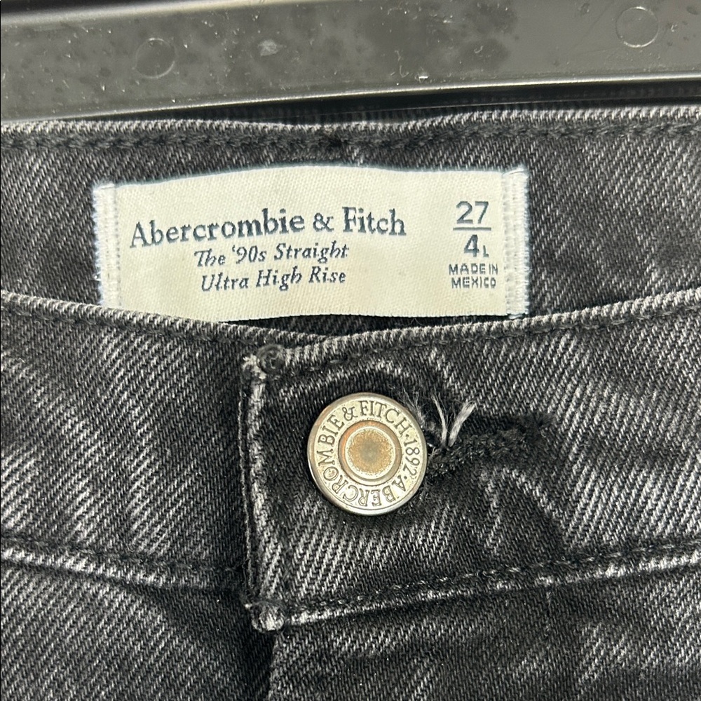Abercombie and fitch 90s straight ultra High Rise Black Jeans - Picture 2 of 4